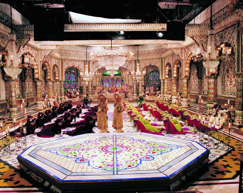 Palace set film still from Taj Mahal… An Eternal Love Story